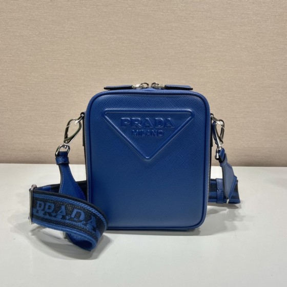 𝐏𝐑𝐀𝐃𝐀 Crossbody bag 2VH154