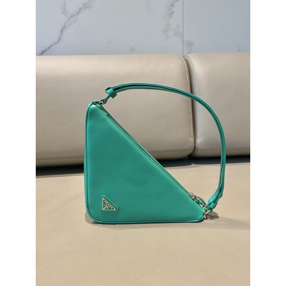 𝐏𝐑𝐀𝐃𝐀 Triangular bag 1NQ043