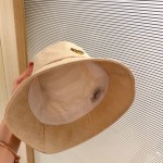 [DIOR Dior] 2023 spring and summer simple heart-shaped logo fisherman hat