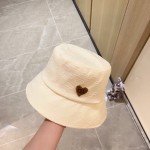 [DIOR Dior] 2023 spring and summer simple heart-shaped logo fisherman hat