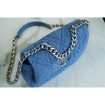 𝗖𝗛𝗔𝗡𝗘𝗟 ❶❾ 𝗕𝗔𝗚 Original Denim Series ❥ Genuine Leather ❥ Small ❥𝟮𝟮𝗣 Denim Light Blue 🌀