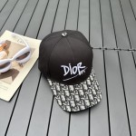 Dior new embroidered letters canvas baseball cap head circumference: 57cm