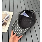 Dior new embroidered letters canvas baseball cap head circumference: 57cm