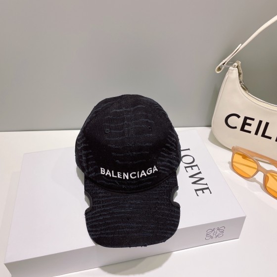 Balenciagabaseball cap