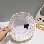 LouisVuitton 😍New LV Bucket Hat