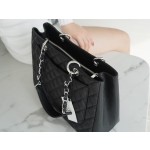 𝐂𝐇𝐀𝐍𝐄𝐋 Classic of 𝑮𝒓𝒂𝒏𝒅 𝑺𝒉𝒐𝒑𝒑𝒊𝒏𝒈 𝑻𝒐𝒕𝒆 (short for ɢsᴛ) 🅶🆂🆃 ✦ Shopping Bag Caviar Black Silver