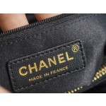 𝐂𝐇𝐀𝐍𝐄𝐋 Classic of 𝑮𝒓𝒂𝒏𝒅 𝑺𝒉𝒐𝒑𝒑𝒊𝒏𝒈 𝑻𝒐𝒕𝒆 (short for ɢsᴛ) 🅶🆂🆃 ✦ Shopping Bag Caviar Black Gold