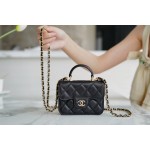 𝐂𝐇𝐀𝐍𝐄𝐋 ❥𝟚𝟘𝟚𝟚1 Premium Handmade Workshop Handle Coin Purse ❥ Black