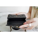 𝐂𝐇𝐀𝐍𝐄𝐋 ❥𝟚𝟘𝟚𝟚1 Premium Handmade Workshop Handle Coin Purse ❥ Black
