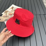 Fendi presbyopic letters 2⃣️ Wearing a fisherman hat