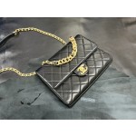 𝗖𝗛𝗔𝗡𝗘𝗟✦ 23p Letter Chain Mouth Flap Bag Genuine Leather