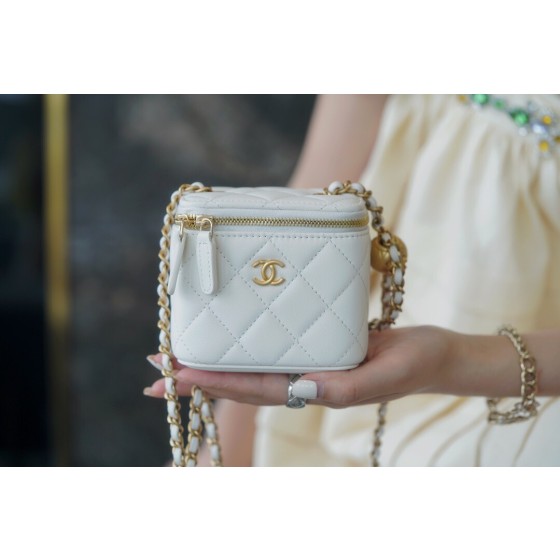 𝗖𝗛𝗔𝗡𝗘𝗟✦Metal ball series 𝒎𝒊𝒏𝒊𝒊 Box bag