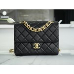 𝗖𝗛𝗔𝗡𝗘𝗟 23P New Letter Chain Flap Bag Black