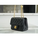 𝗖𝗛𝗔𝗡𝗘𝗟✦ 𝗖𝗹𝗮𝘀𝘀𝗶𝗰 𝗙𝗹𝗮𝗽 23S Camellia Adjustment Buckle Square Fat Black Gold