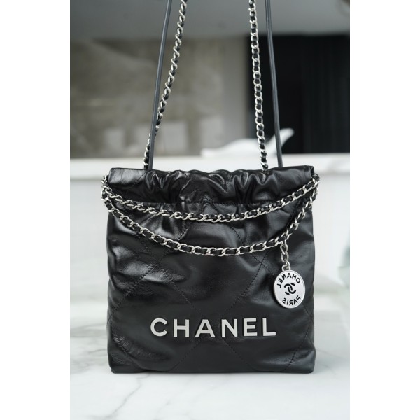 𝗖𝗛𝗔𝗡𝗘𝗟✦ 23S 22Mini bag black and silver
