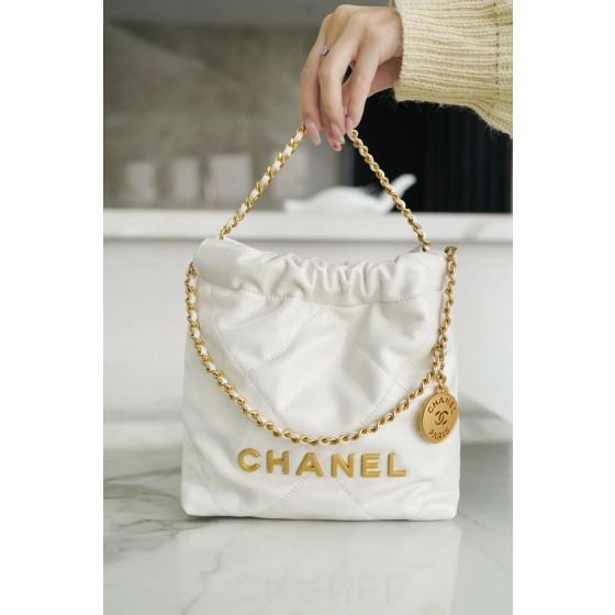 𝗖𝗛𝗔𝗡𝗘𝗟✦ 23S 22Mini bag white gold
