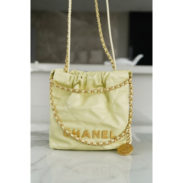 𝗖𝗛𝗔𝗡𝗘𝗟✦ 23S 22Mini bag chick yellow
