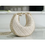 𝗖𝗛𝗔𝗡𝗘𝗟 23p moon/moon bag large milk apricot