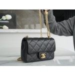 𝗖𝗛𝗔𝗡𝗘𝗟 ✦𝗖𝗹𝗮𝘀𝘀𝗶𝗰 𝗙𝗹𝗮𝗽23P Spring/Summer New Love Heart Adjustable Buckle mini Black