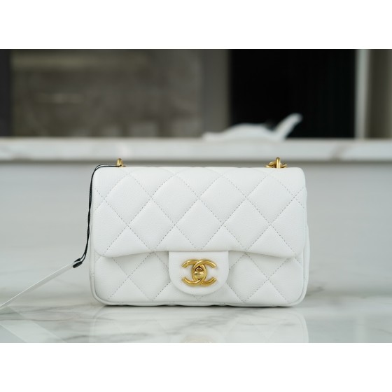 𝗖𝗛𝗔𝗡𝗘𝗟✦𝗖𝗹𝗮𝘀𝘀𝗶𝗰 𝗙𝗹𝗮𝗽23P Spring/Summer New Love Adjustable Buckle Small White