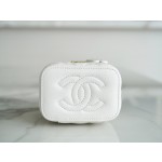 𝗖𝗛𝗔𝗡𝗘𝗟✦ 23P Spring/Summer New Love Adjustment Buckle Small Box