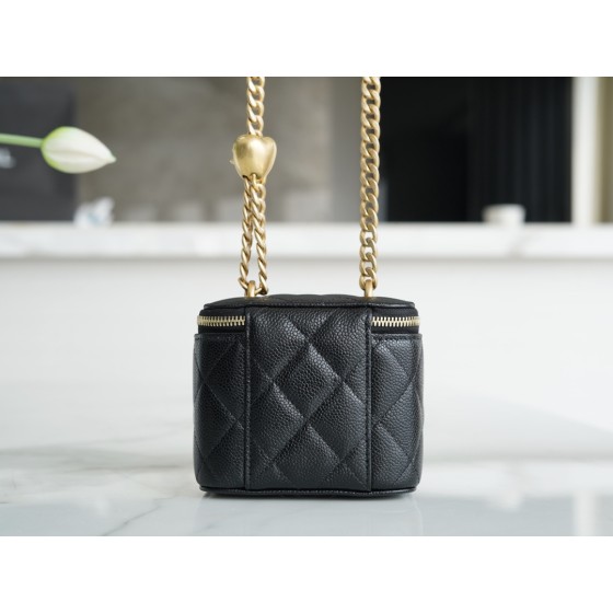 𝗖𝗛𝗔𝗡𝗘𝗟✦ 23P Spring/Summer New Love Adjustment Buckle Small Box