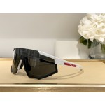Prada Model SPS04W
