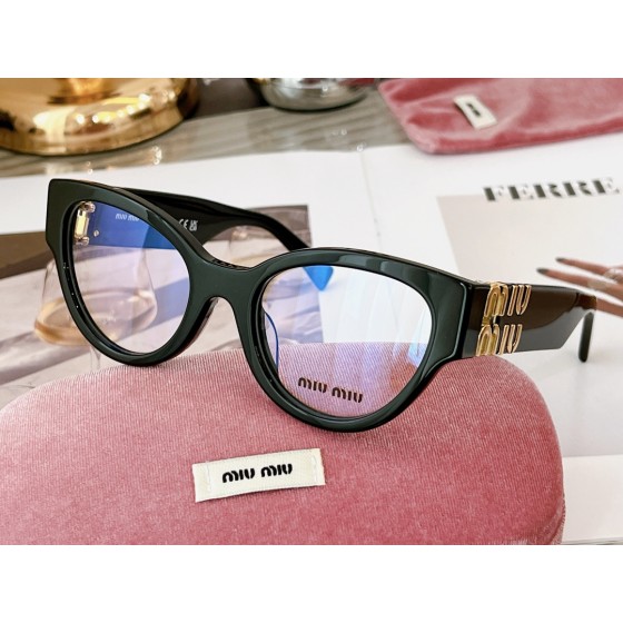MIU MIU SMU 01v