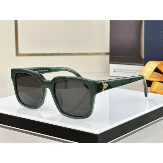 LOUIS VUITTON Glide Sunglasses