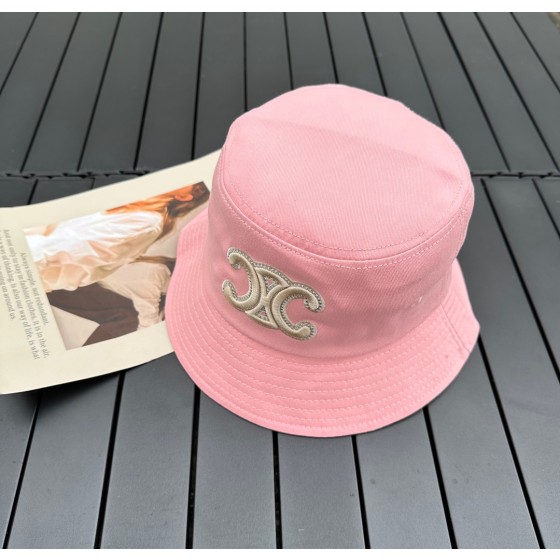Celine's original single fisherman hat, his sun hat with a large brim