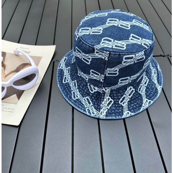 Balenciaga new fisherman hat