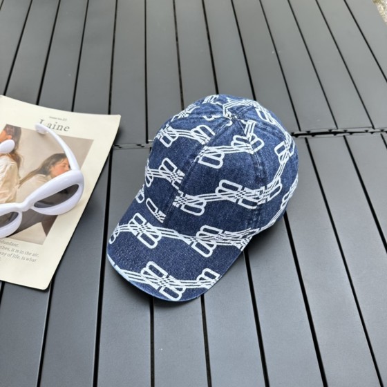 Balenciaga new baseball cap