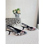 𝐉'𝐀𝐝𝐢𝐨𝐫 ｜𝟐𝟎𝟐𝟑𝐒𝐒/𝐧𝐞𝐰 Printed embroidered high heels