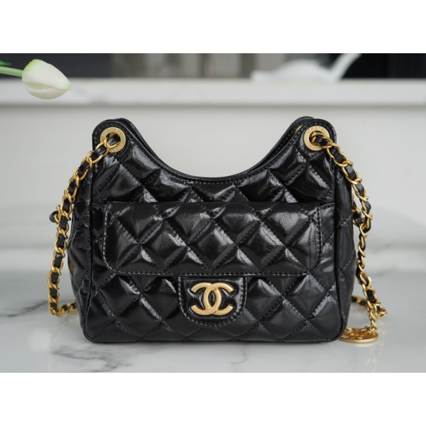 𝗖𝗛𝗔𝗡𝗘𝗟✦23𝑪 Early Spring Resort Collection Bright crinkled calfskin with gold metal Wave bag Black Small