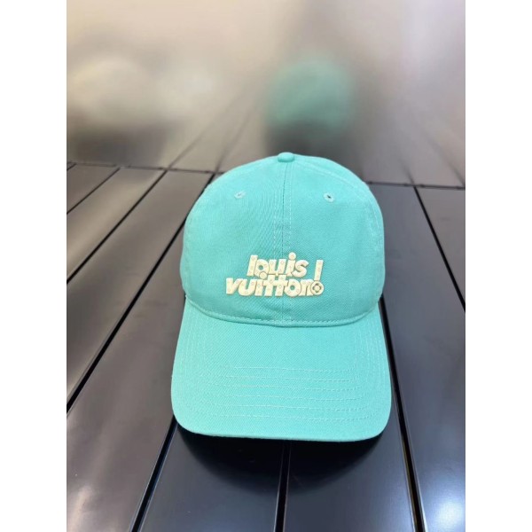 LOUIS VUITTON  baseball cap