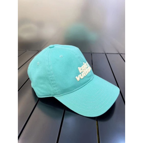 LOUIS VUITTON  baseball cap
