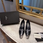 𝙎𝙖𝙞𝙣𝙩 𝙇𝙖𝙪𝙧𝙚𝙣𝙩 | 𝟐𝟎𝟐𝟏/𝐒𝐒 𝐧𝐞𝐰 YSL｜Saint Laurent𝟐𝟎𝟐𝟏 Annual best-selling model Saint Laurent early spring new metal iron head