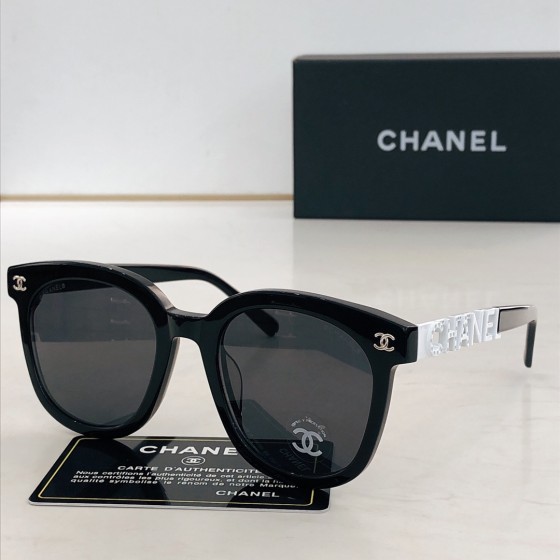 CHANEL MODEL：CH7335