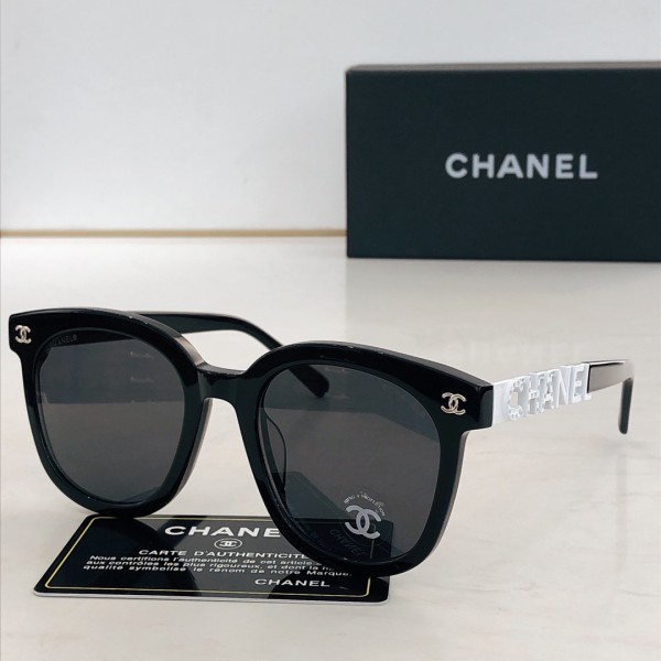 CHANEL MODEL：CH7335