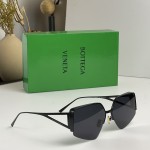 BOTTEGA VENETA Model：BV1113S