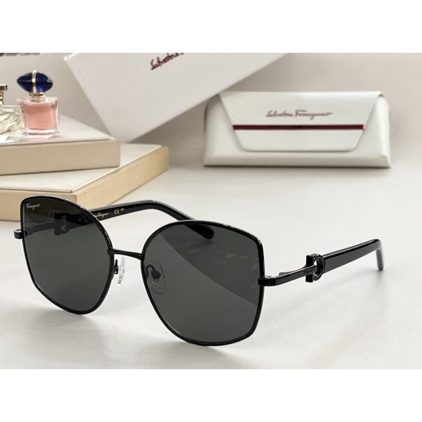 Salvatore ferragam* Ferragam 💚💚💚MODEL: SF304S