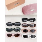 MIU MIU MODEL：MU11WS