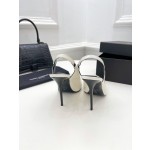 𝙎𝙖𝙞𝙣𝙩 𝙇𝙖𝙪𝙧𝙚𝙣𝙩 | 𝟐𝟎𝟐𝟏/𝐒𝐒 𝐧𝐞𝐰 YSL｜Roland 2022/fw early spring new baked high heels