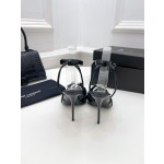 𝙎𝙖𝙞𝙣𝙩 𝙇𝙖𝙪𝙧𝙚𝙣𝙩 | 𝟐𝟎𝟐𝟏/𝐒𝐒 𝐧𝐞𝐰 YSL｜Roland 2022/fw early spring new baked high heels