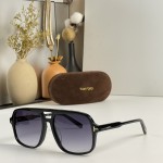 TOM FORD MODEL：FT884
