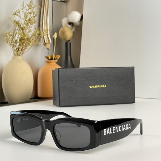 BALENCIAGA✨✨✨MODEL：BB0266S