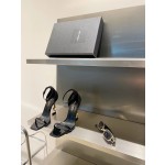 𝙎𝙖𝙞𝙣𝙩 𝙇𝙖𝙪𝙧𝙚𝙣𝙩 | 𝟐𝟎𝟐𝟏/𝐒𝐒 𝐧𝐞𝐰 YSL｜A beautiful classic Alphabet high-heeled sandals