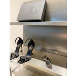 𝙎𝙖𝙞𝙣𝙩 𝙇𝙖𝙪𝙧𝙚𝙣𝙩 | 𝟐𝟎𝟐𝟏/𝐒𝐒 𝐧𝐞𝐰 YSL｜A beautiful classic Alphabet high-heeled sandals