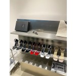 𝙎𝙖𝙞𝙣𝙩 𝙇𝙖𝙪𝙧𝙚𝙣𝙩 | 𝟐𝟎𝟐𝟏/𝐒𝐒 𝐧𝐞𝐰 YSL｜A beautiful classic Alphabet high-heeled sandals