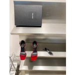 𝙎𝙖𝙞𝙣𝙩 𝙇𝙖𝙪𝙧𝙚𝙣𝙩 | 𝟐𝟎𝟐𝟏/𝐒𝐒 𝐧𝐞𝐰 YSL｜A beautiful classic Alphabet high-heeled sandals